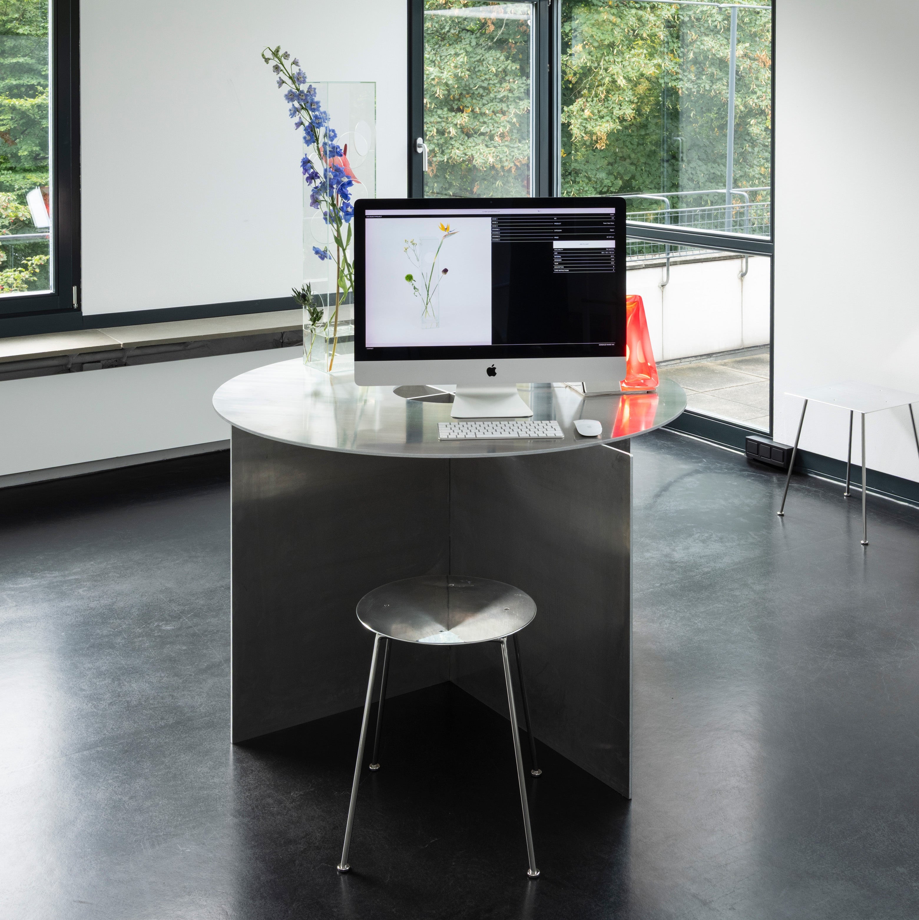 Disc Table Aluminium