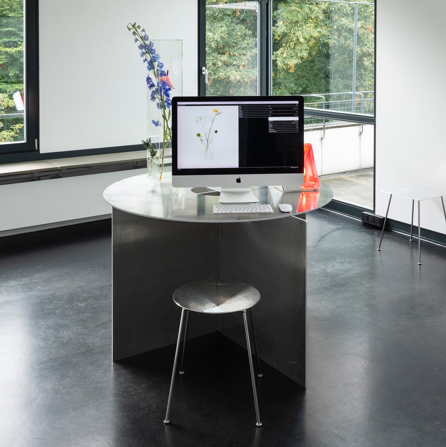 Disc Table Aluminium