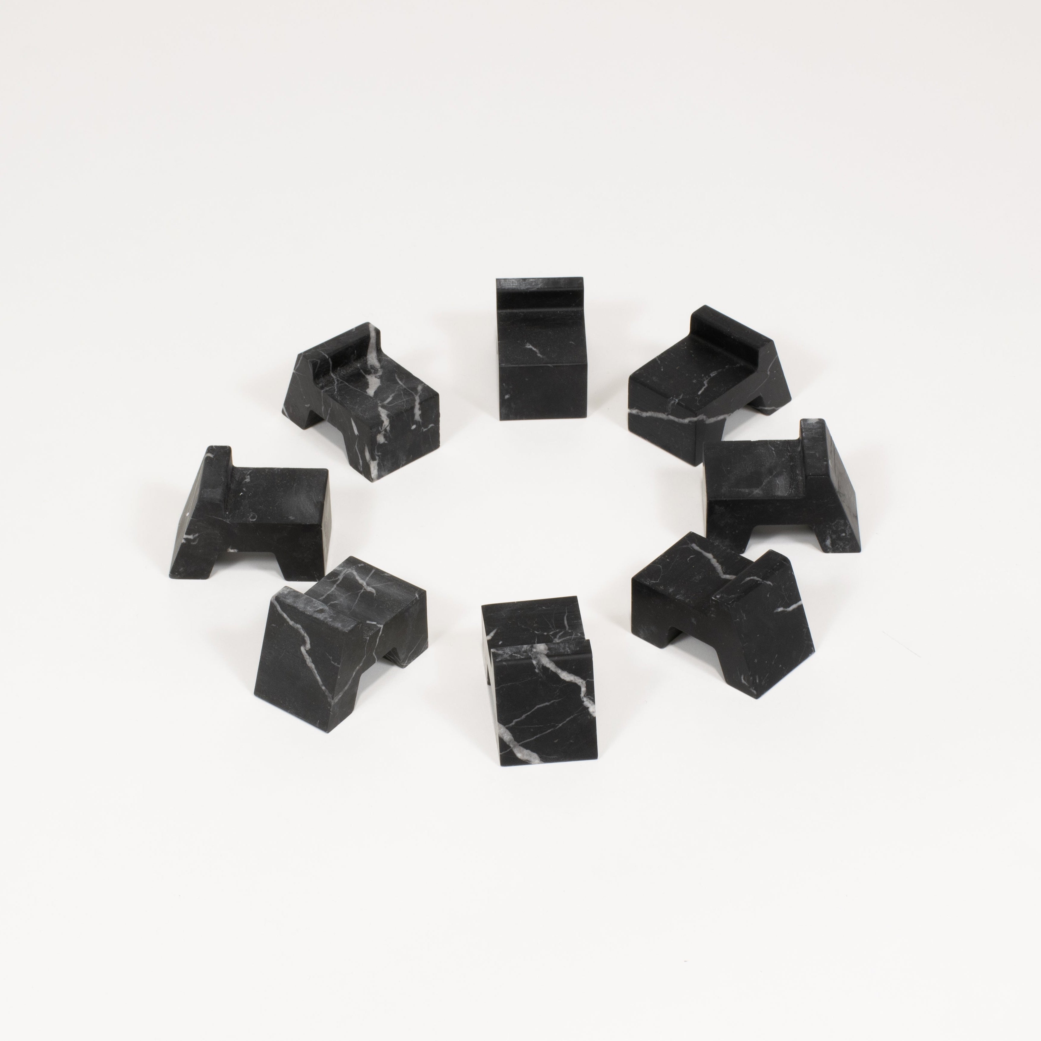 Garden Bonkers black