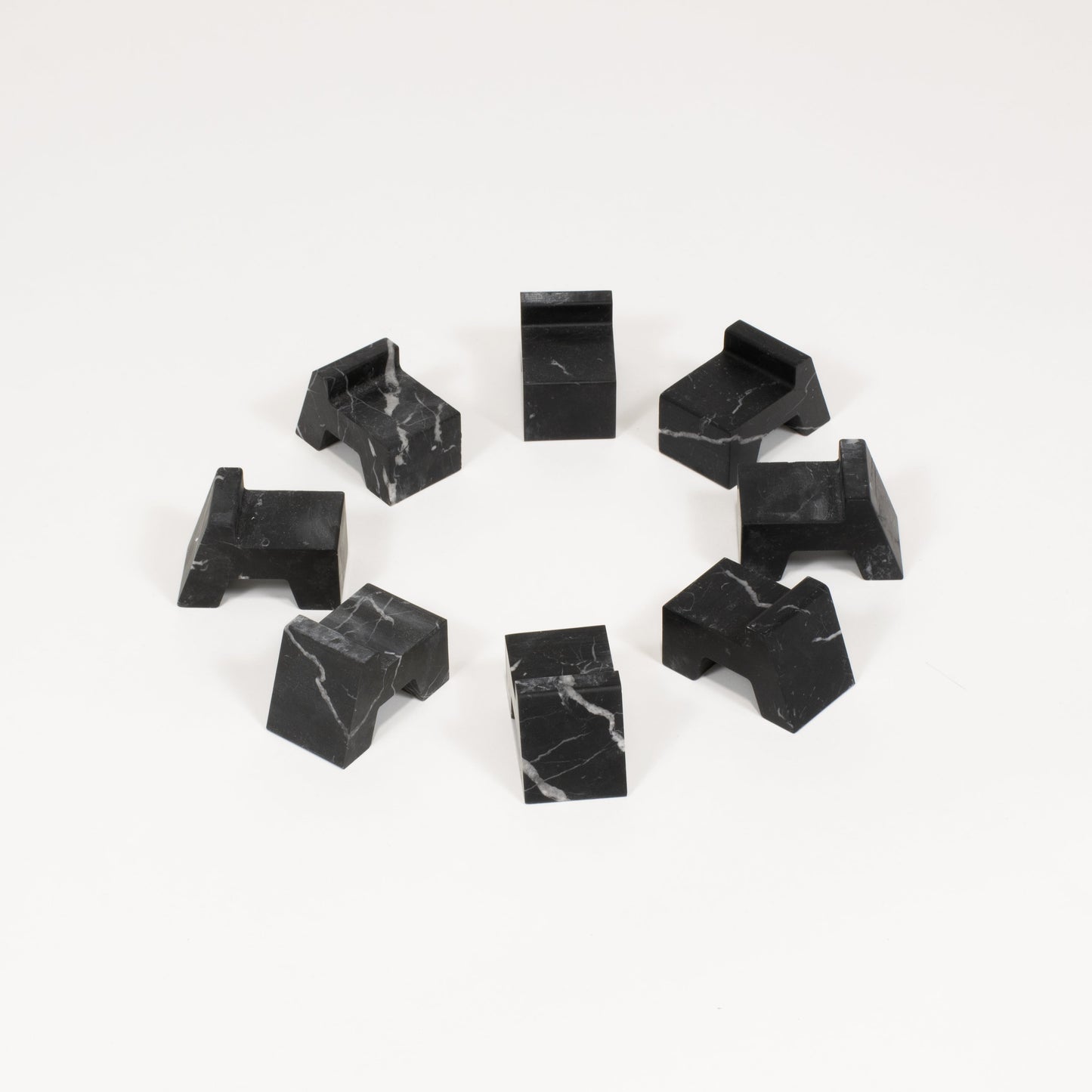 Garden Bonkers black