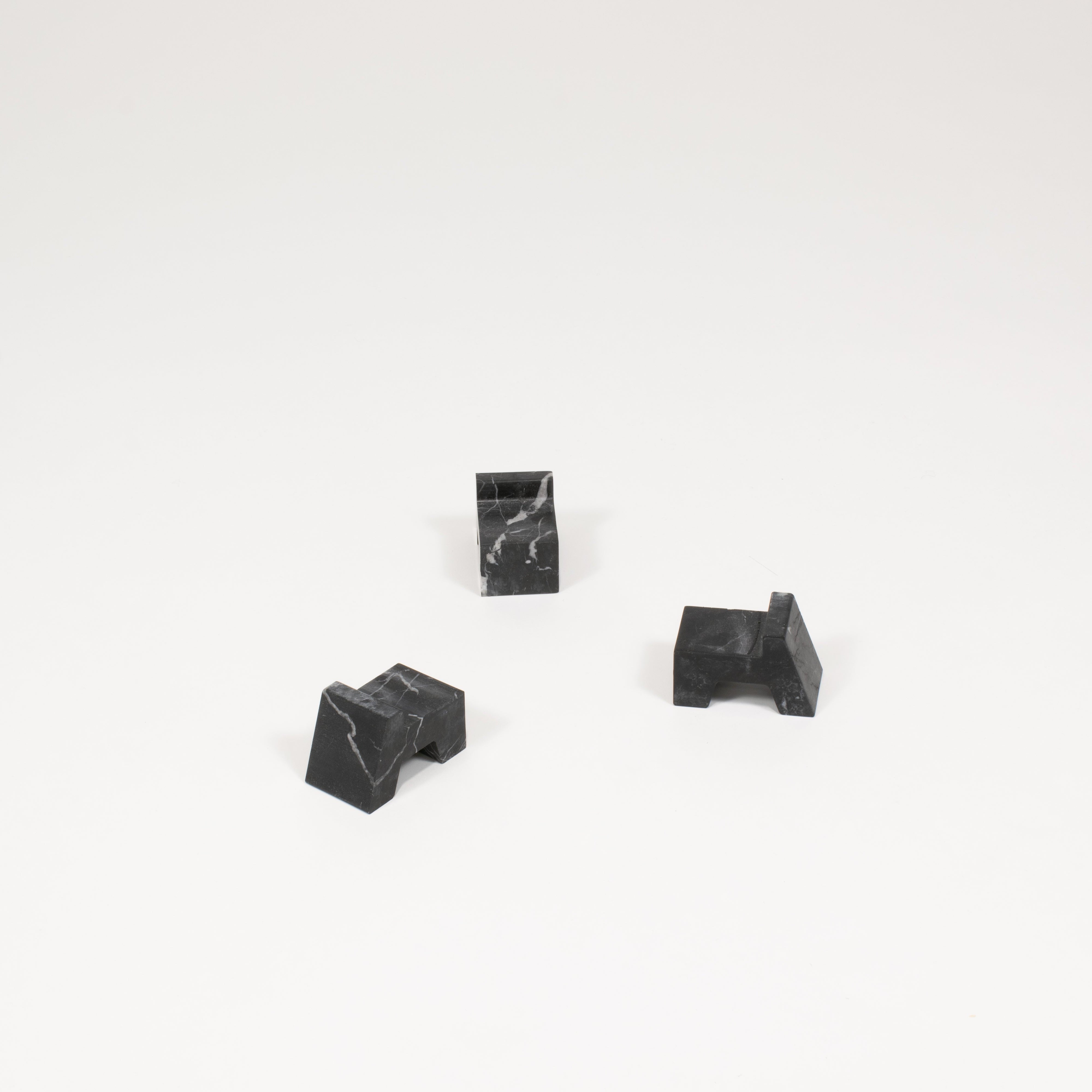 Garden Bonkers black