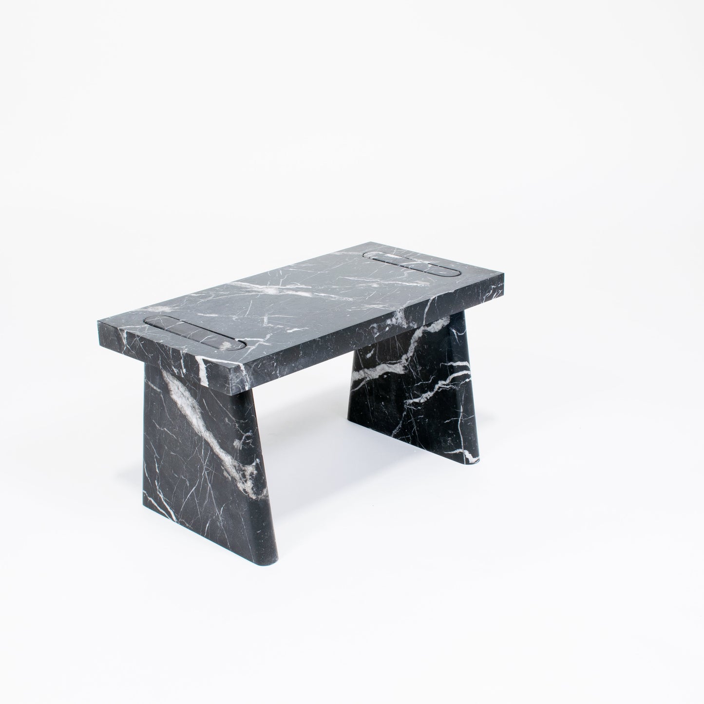 Sporadic Table black