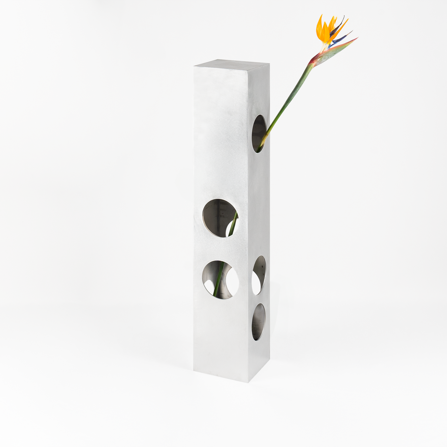 Tower_Vase_Alu_Raw_600